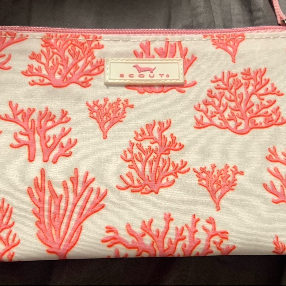 Scout Floral Reef White and Coral Twiggy Makeup Pouch - Picture 2 of 4